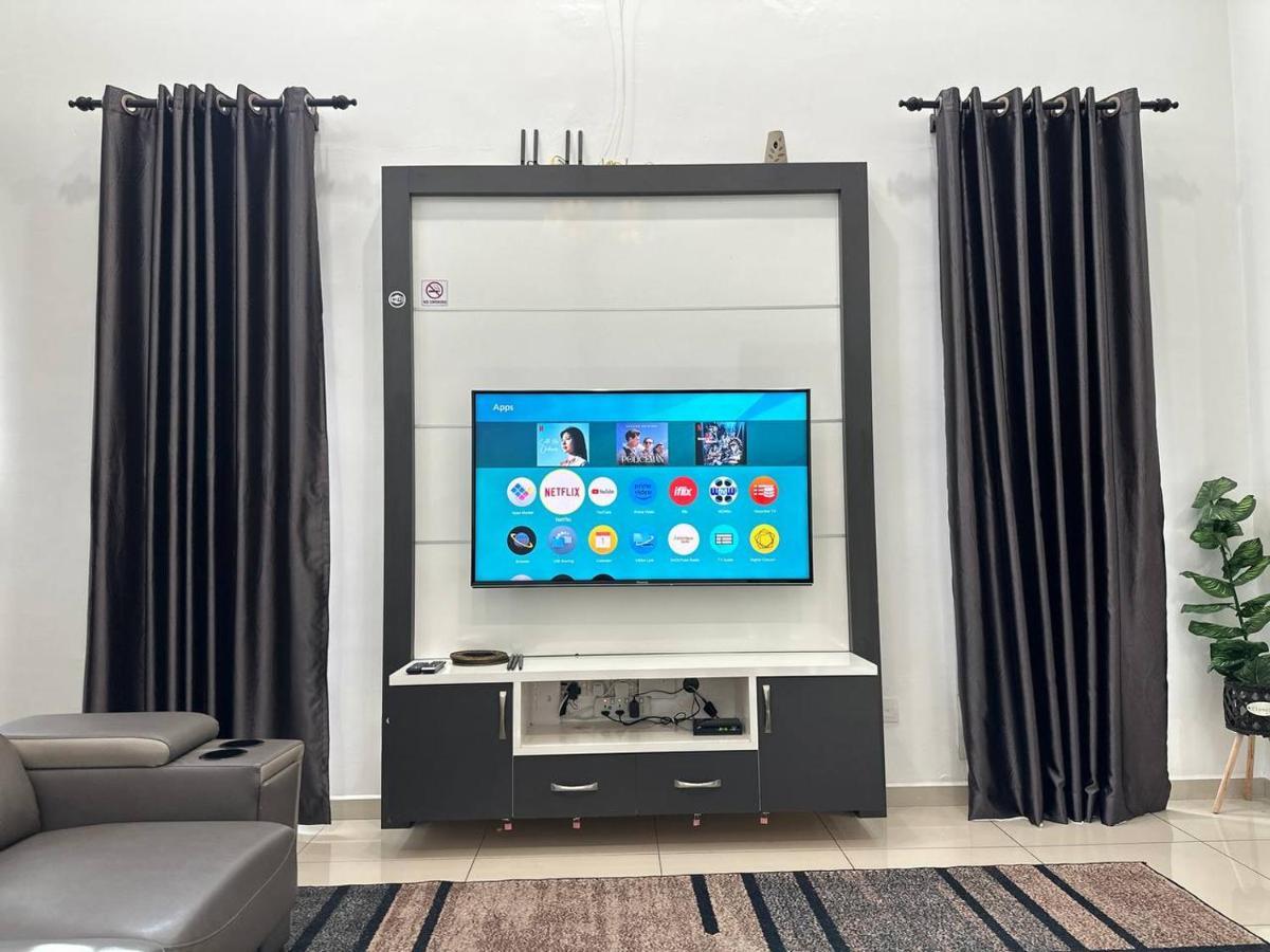 Bandar Melaka Family Bungalow Private Pool Bbq Wifi Netflix Экстерьер фото